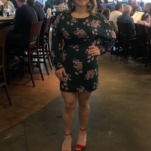 Long sleeve dress only worn once